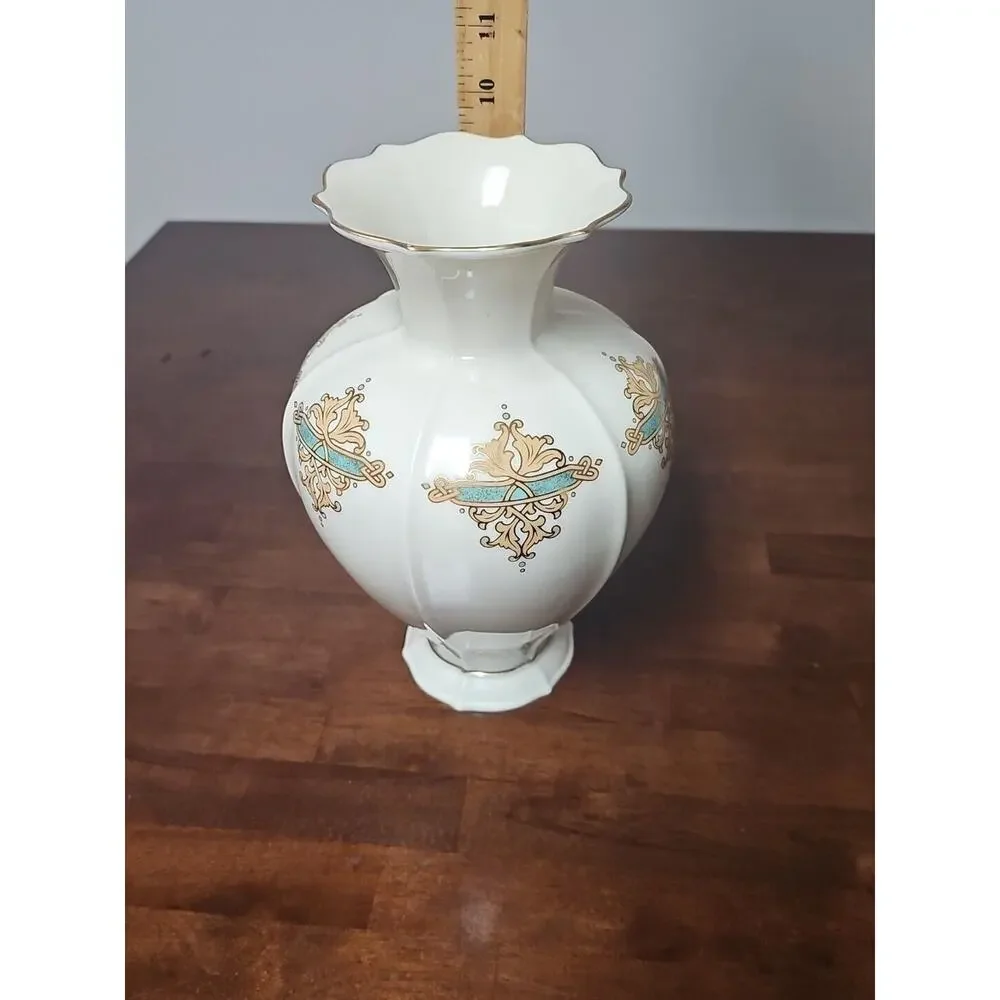Lenox USA Porcelain Catalan Collection 9 3/4